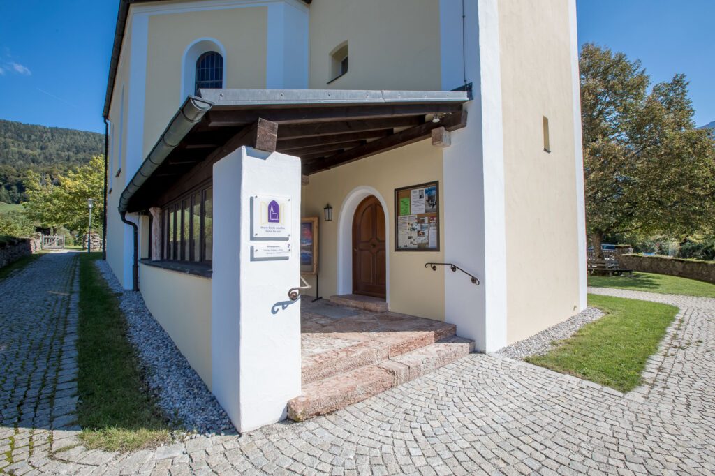 Ruhpolding Kirche_9